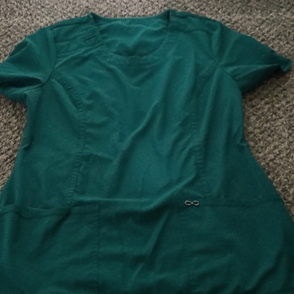 Scrub top